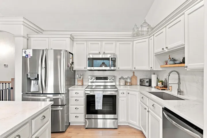 13562 S Rose Hill Dr, Riverton, Utah 84096