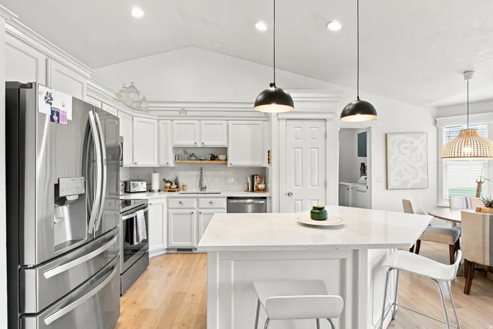 13562 S Rose Hill Dr, Riverton, Utah 84096