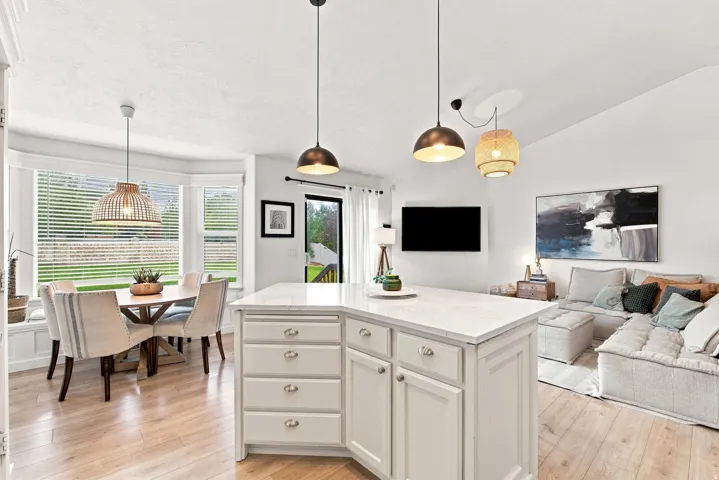 13562 S Rose Hill Dr, Riverton, Utah 84096