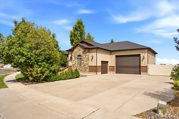 5532 W 5725 S, Hooper, Utah 84315