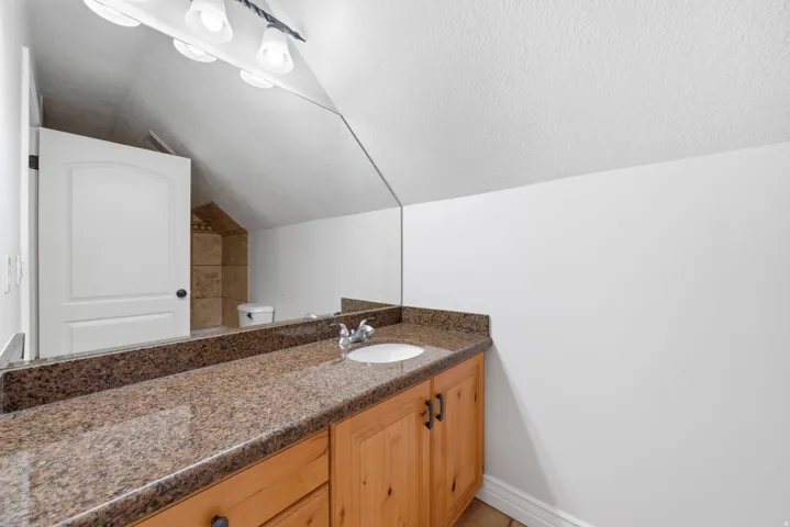 Large full bathroom