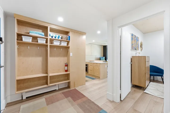 Open Storage in Entry
