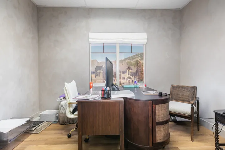 Wood-finish flooring with textured wall finish