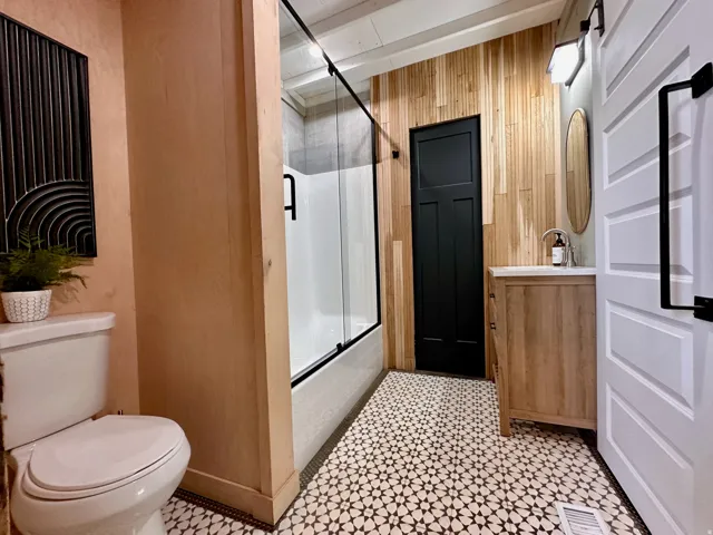 50 N Main, Mona, Utah 84645