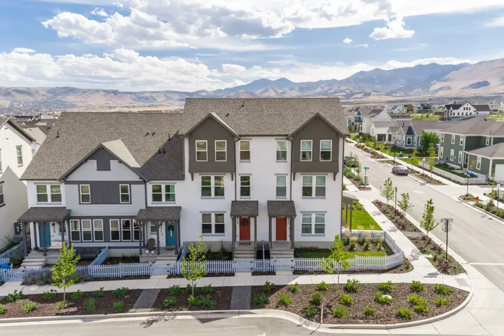 6773 W South Jordan Pkwy, South Jordan, Utah 84009