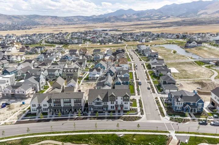 6773 W South Jordan Pkwy, South Jordan, Utah 84009
