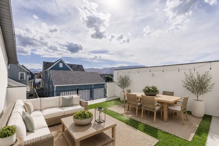 6773 W South Jordan Pkwy, South Jordan, Utah 84009