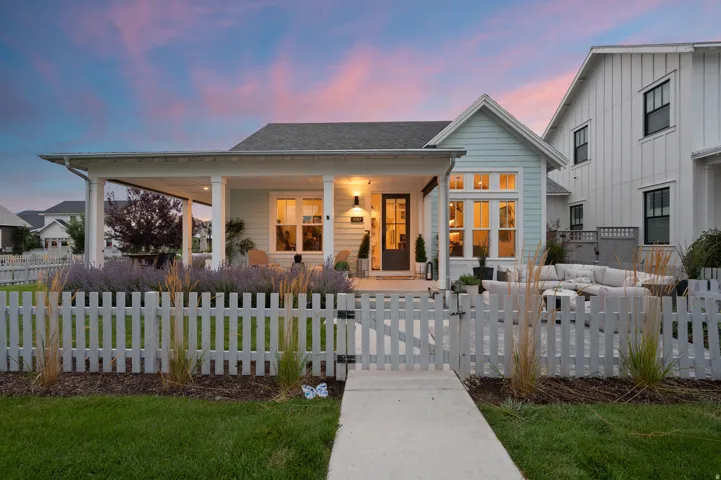 10917 S Paddle Board Way, South Jordan, Utah 84009