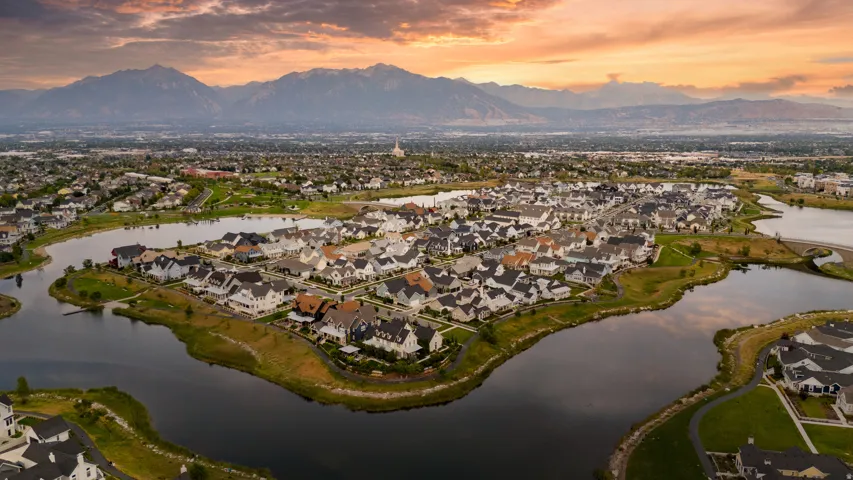 10917 S Paddle Board Way, South Jordan, Utah 84009