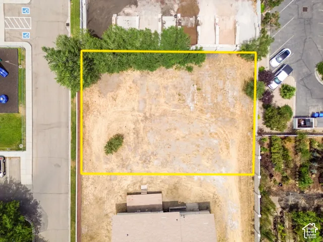 Expansive parcel featuring a clear, level surface