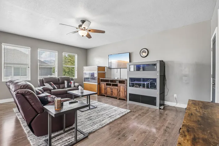 4841 N Goosefoot Dr, Eagle Mountain, Utah 84005