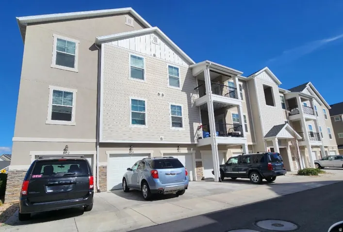 Multi-story exterior with stucco and siding finishes