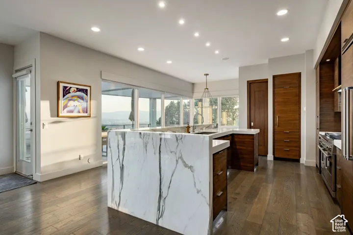 815 N Sandhurst Dr, Salt Lake City, Utah 84103