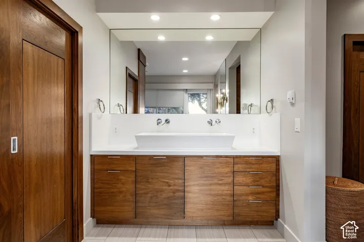 815 N Sandhurst Dr, Salt Lake City, Utah 84103