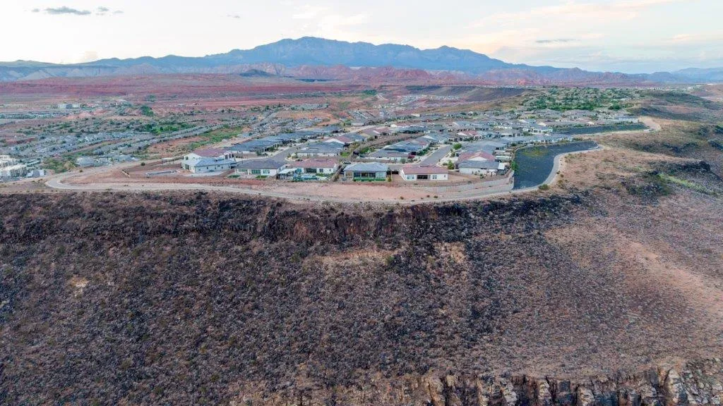 Residential community with a mountain backdrop