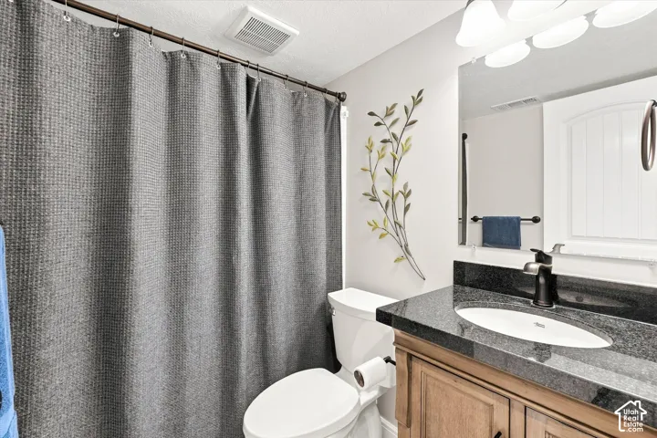 Full Bathroom in Basement