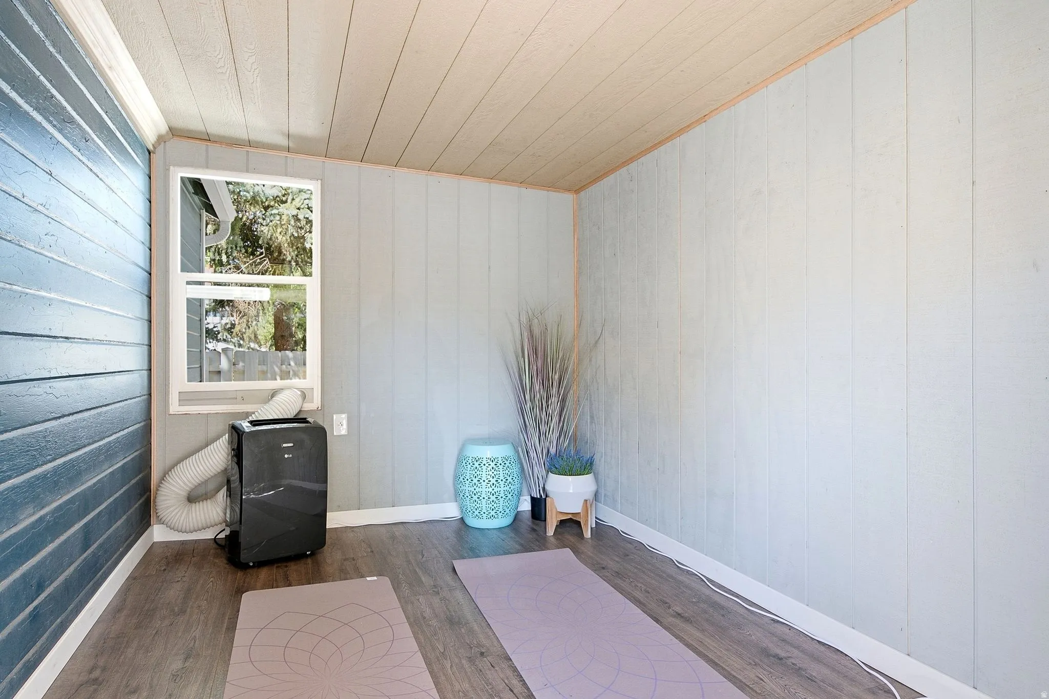 Bonus/flex space, attached to the garage.