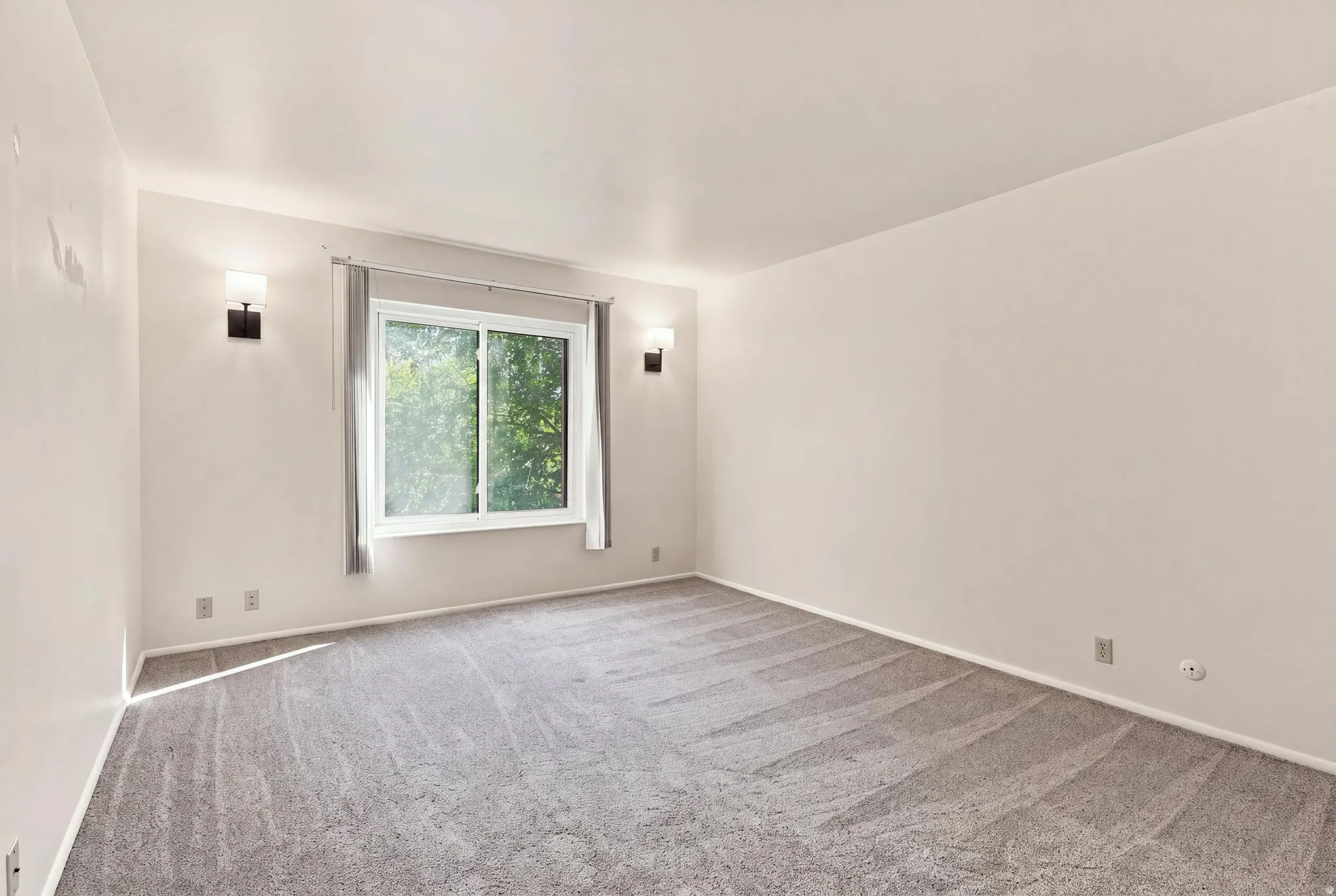 Second bedroom with walk-in closet