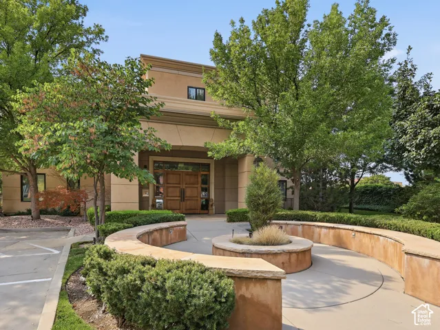 1706 E Murray Holladay Rd #203, Holladay, Utah 84117