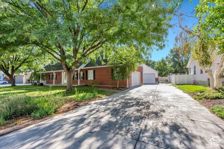 1526 E Pheasant Run Dr, Springville, Utah 84663