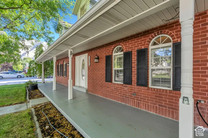 1526 E Pheasant Run Dr, Springville, Utah 84663