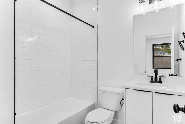 Ensuite bathroom for 2nd bedroom