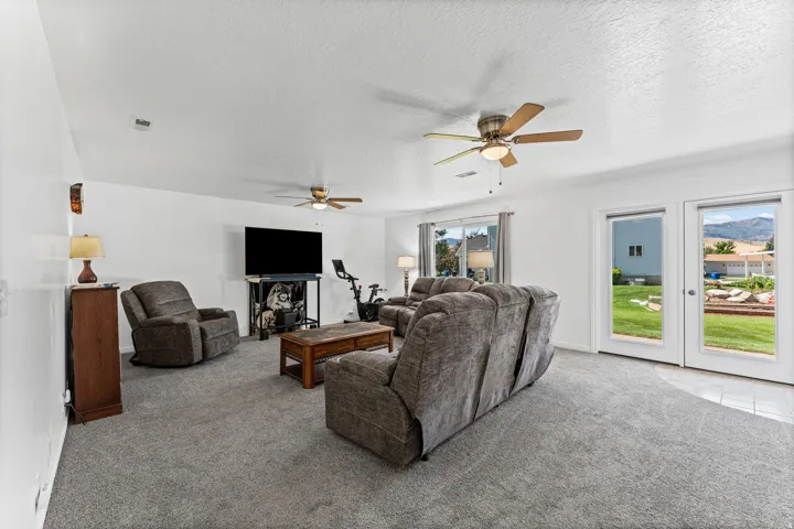 28 S Scott Cir, Morgan, Utah 84050