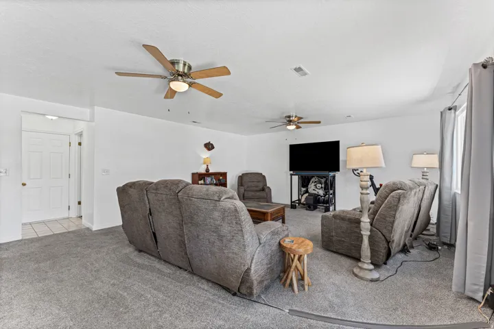 28 S Scott Cir, Morgan, Utah 84050