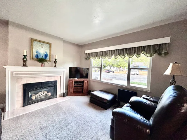 Large picture window in the living room
