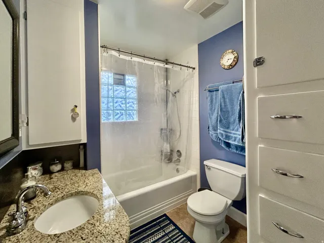 Main floor bath