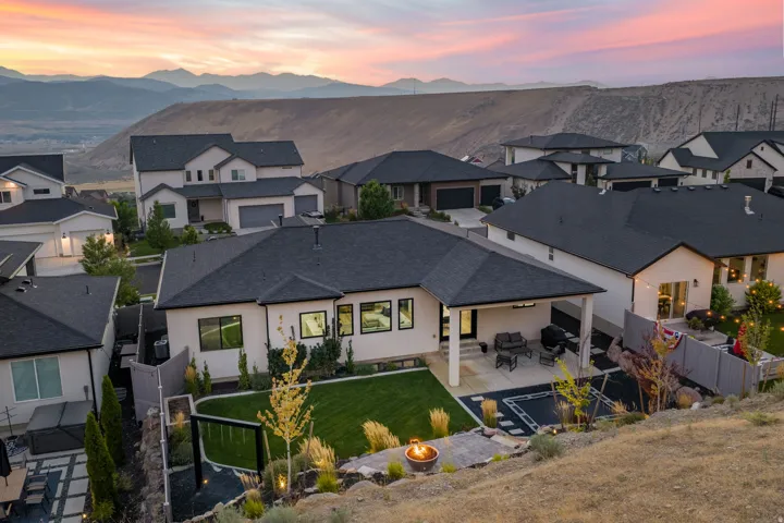 5428 N Meadow Lark Ln, Lehi, Utah 84048