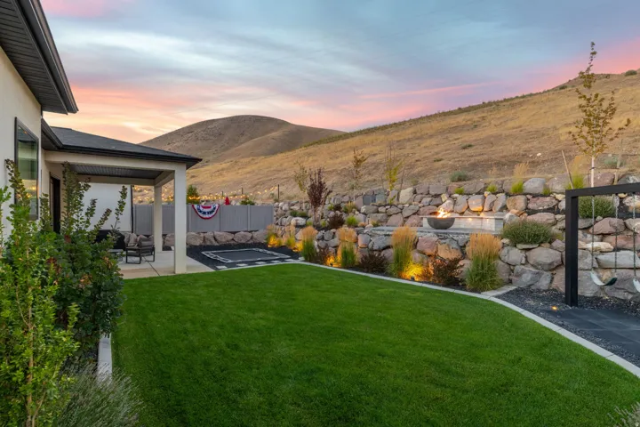 5428 N Meadow Lark Ln, Lehi, Utah 84048