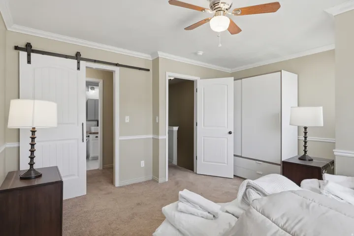 Crown molding and wall trim detailing