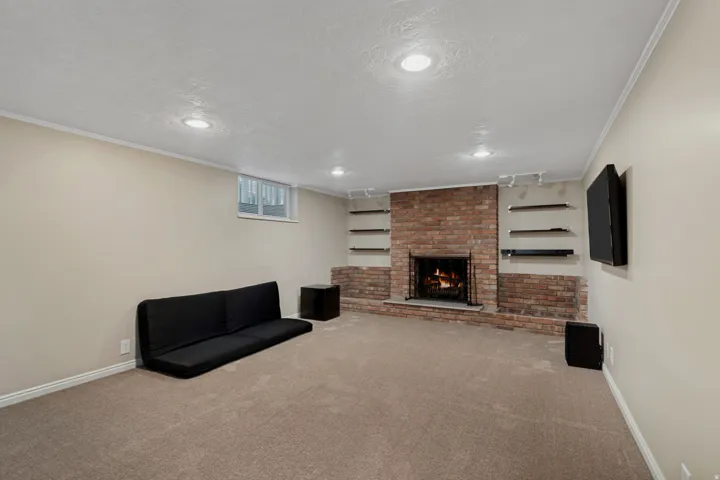 927 E 5650 S, Murray, Utah 84121