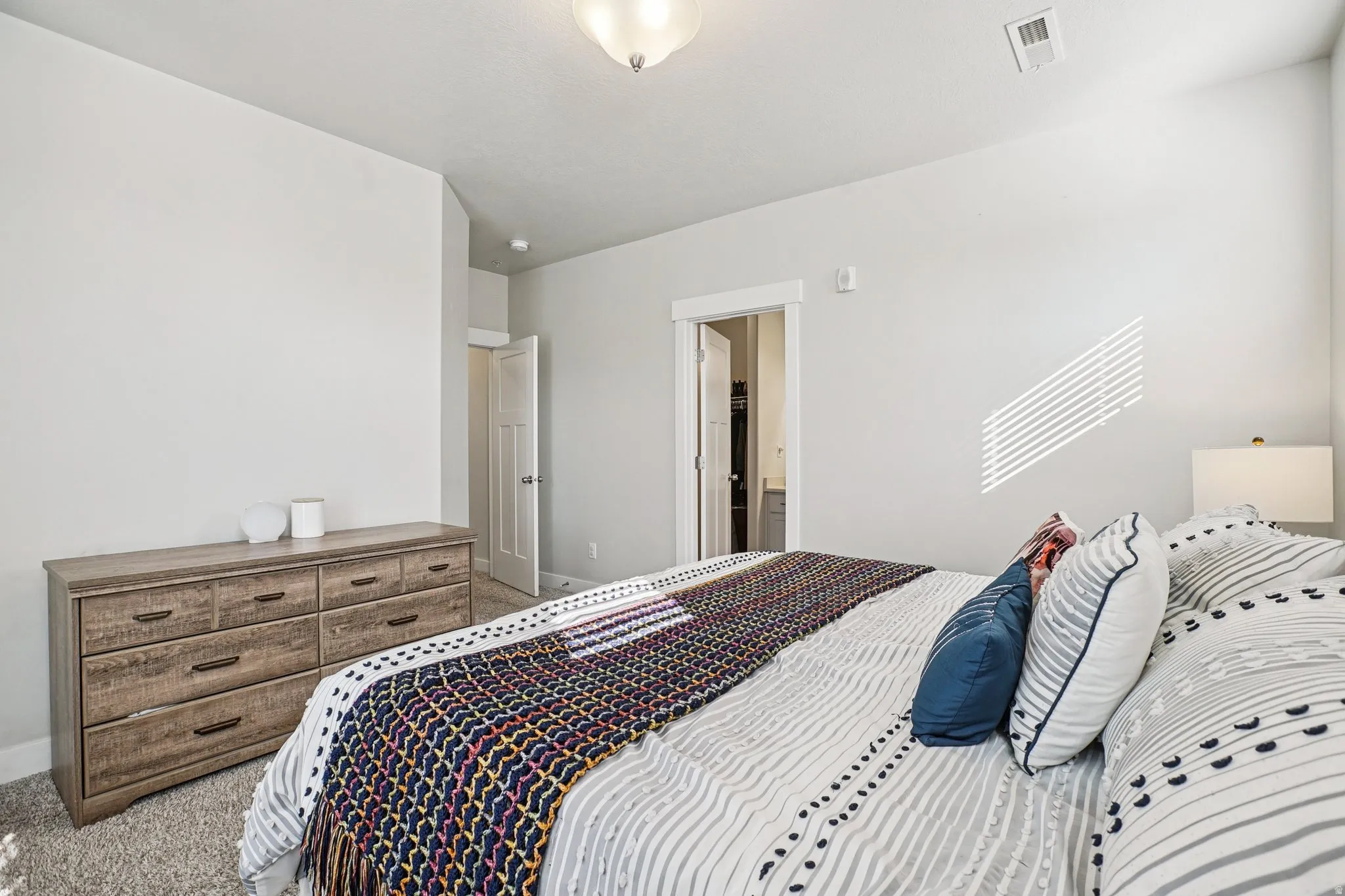 Neutral tone wall finishes