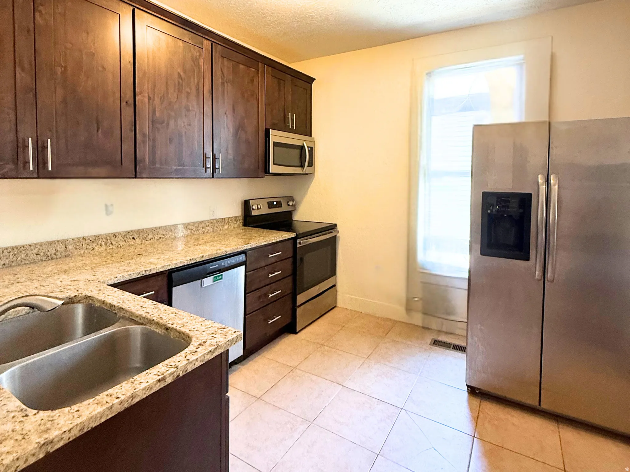 Kitchen not virtually staged