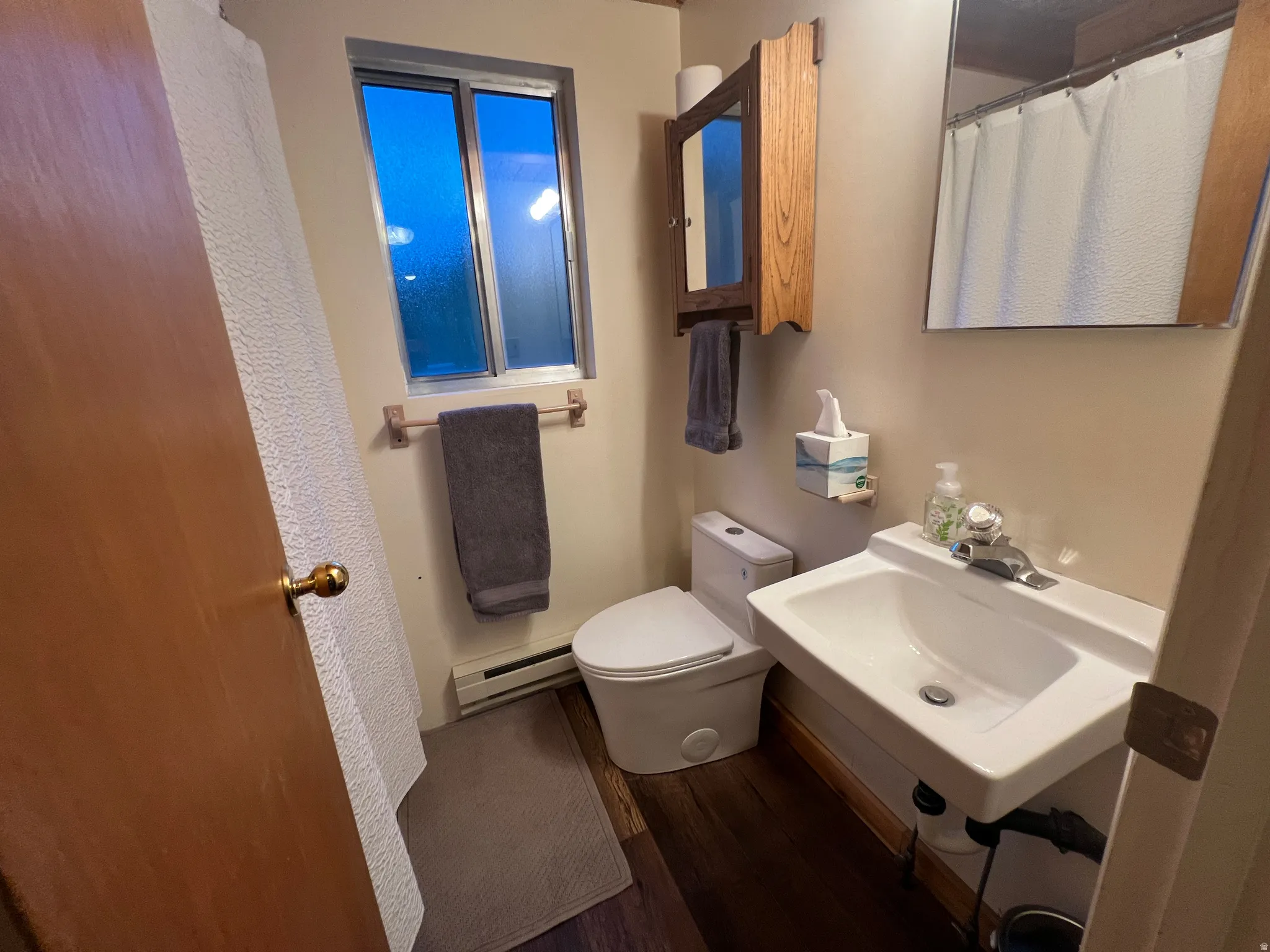 Main floor bath with full tub (just off that beautiful bedroom!