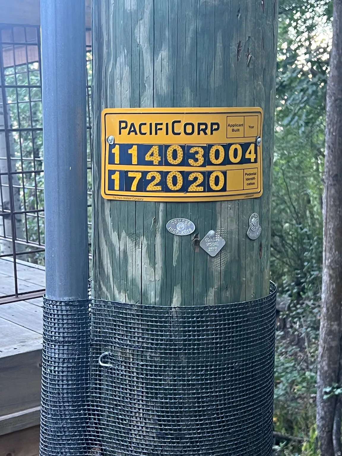 Aerial to pole.