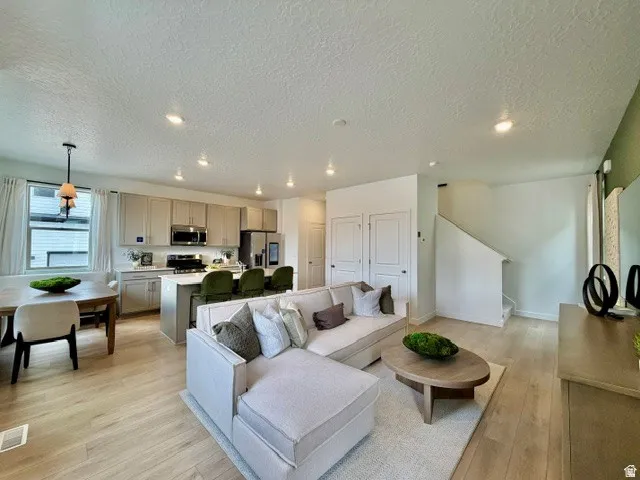 1552 S 950 W #121, Clearfield, Utah 84015