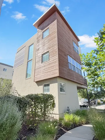 10371 S Roaring Creek Ln, South Jordan, Utah 84009