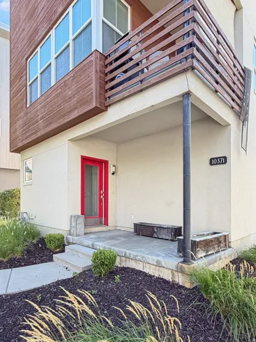 10371 S Roaring Creek Ln, South Jordan, Utah 84009