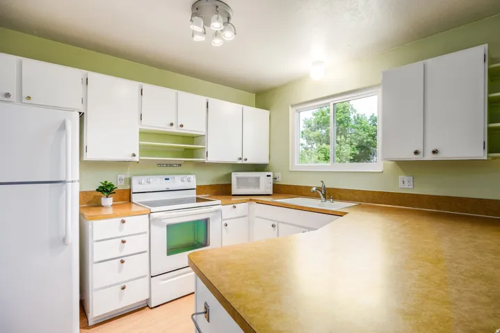 1259 E Quail Creek Dr, Sandy, Utah 84094