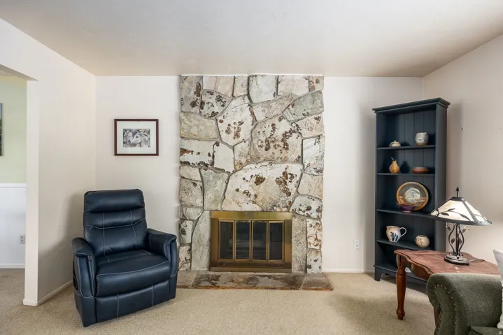 1259 E Quail Creek Dr, Sandy, Utah 84094