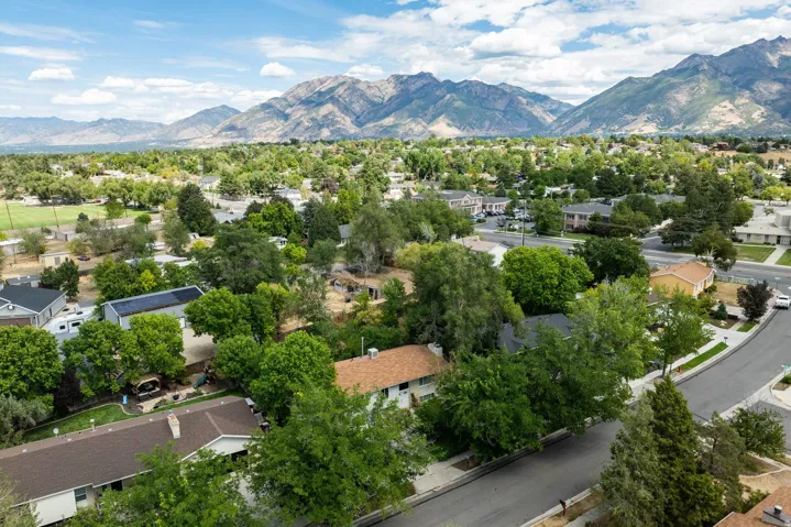 1259 E Quail Creek Dr, Sandy, Utah 84094