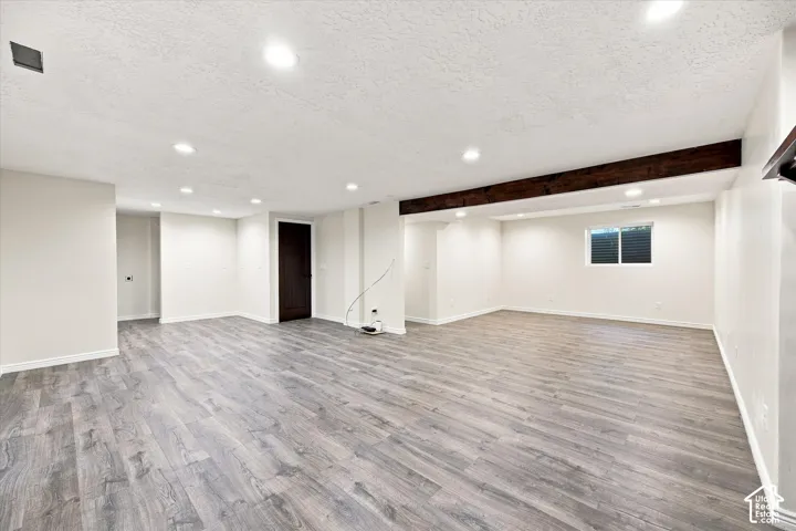 2407 E Country Oaks Dr, Layton, Utah 84040
