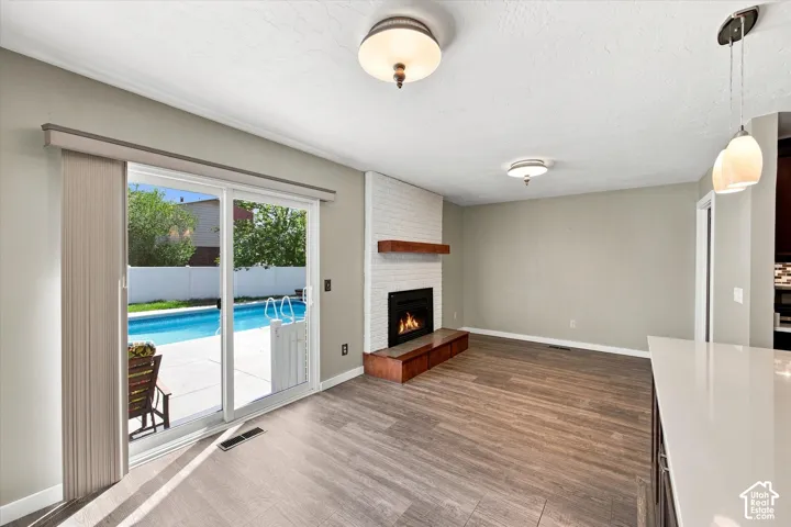 2407 E Country Oaks Dr, Layton, Utah 84040