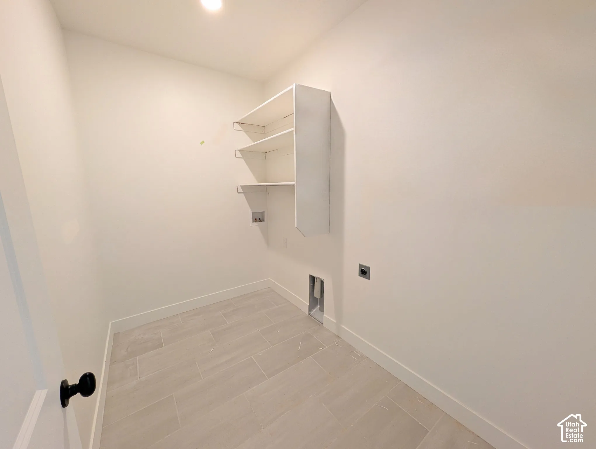 Built-in shelving unit with multiple shelves
