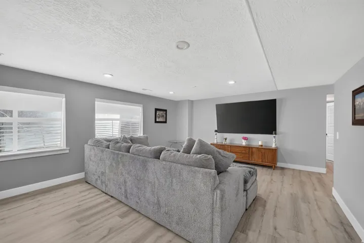Family room/entertainment center