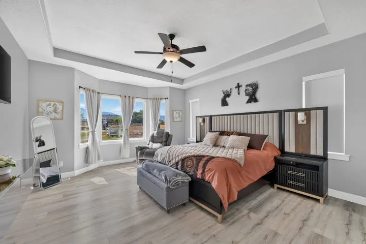 Large primary suite