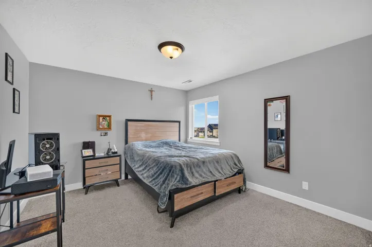 Second bedroom